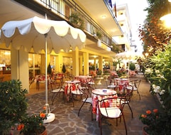 Hotel Devon Rooms & Breakfast (Cesenatico, Italien)