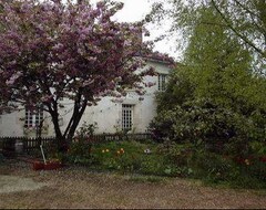 Bed & Breakfast Les Chouettes (Treigny, Francia)