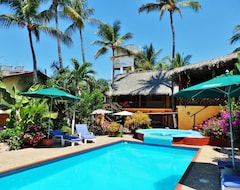 Hotelito Swiss Oasis (Puerto Escondido, Mexico)