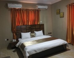Khách sạn Momak 4  & Suites (Ibadan, Nigeria)