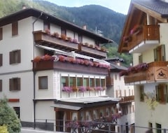 Hotel Alpina (Castello Tesino, Italien)