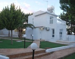 Koko talo/asunto Flisvos Beach Apartments (Protaras, Kypros)