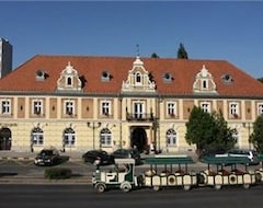 Khách sạn Kristály Imperial (Tata, Hungary)