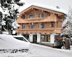 Hotel Haus Schneider (Alpbach, Austria)