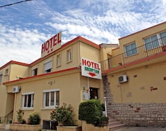 Hotel Logis - Mon Auberge (Lunel, Frankrig)