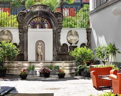 Hotel Piazza Bellini (Napoli, Italien)