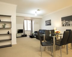 Hotel Regal Apartments (Perth, Australia)