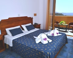 Hotel Village Suvaki (Pantelleria, Italy)