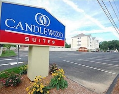 Khách sạn Candlewood Suites-West Springfield, An Ihg Hotel (West Springfield, Hoa Kỳ)