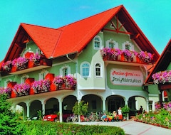 Khách sạn Dreimäderlhaus (Hohenbrugg-Weinberg, Áo)