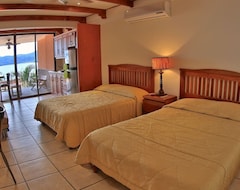 Hotel Room Style Ocean View Unit In Flamingo With Pool (Playa Flamingo, Kostarika)