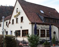 Khách sạn Landgasthaus am Frauenstein (Hinterweidenthal, Đức)