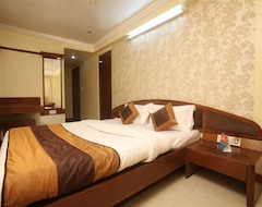 Khách sạn OYO 3883 Hotel Grande Royale (Indore, Ấn Độ)