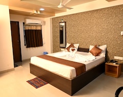 HOTEL SUKH SAGAR (Somnath, India)