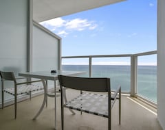 Hotelli Fontainebleau Hotel 30th Fl Oceanfront Jr Suite (Miami Beach, Amerikan Yhdysvallat)