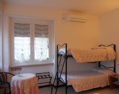 Bed & Breakfast Home Sweet Home (Diano Marina, Ý)