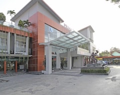 Otel RedDoorz Premium near Sleman City Hall (Yogyakarta, Endonezya)