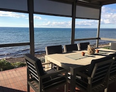 Entire House / Apartment North Coast Views - Absolute Beach Front ! (Point Turton, Australia)