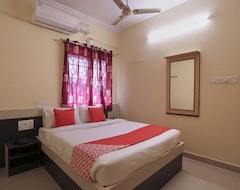 OYO 24259 Hotel Blue Inn (Bangalore, Indija)