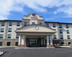 Hotel Comfort Suites (Uniontown, USA)