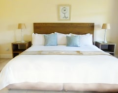 Khách sạn Redbourne Country Lodge - Lion Roars Hotels & Lodges (Plettenberg Bay, Nam Phi)