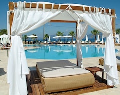 فندق Hotel Ionian Emerald Resort (Karavomilos, اليونان)