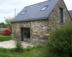Toàn bộ căn nhà/căn hộ Cottage For 4 People Mur De Bretagne (Mûr-de-Bretagne, Pháp)