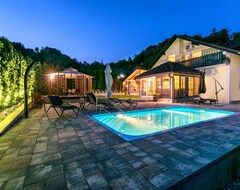 Toàn bộ căn nhà/căn hộ Villa Spa Magic (Sveti Križ, Croatia)