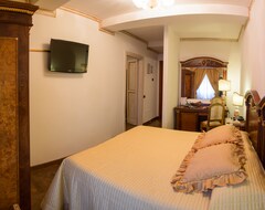 Khách sạn Hotel Palazzo Alexander (Lucca, Ý)