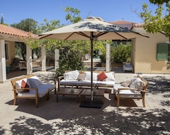 Toàn bộ căn nhà/căn hộ Sea-facing Villa With Private Pool (Aegina City, Hy Lạp)