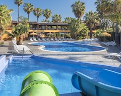 Hele huset/lejligheden Hyggeligt feriehus med pool og egen elevator (Pineda de Mar, Spanien)