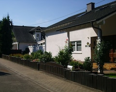 Toàn bộ căn nhà/căn hộ Das Haus Mit Dem Besonderen Flair, Ruhige Lage,terrasse,garten, Liegewiese. (Ramberg, Đức)