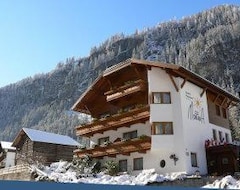 Khách sạn Intermontana Familienhotel B&B (St. Leonhard im Pitztal, Áo)