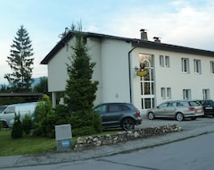 Majatalo Pension Pfefferdohle (Velden, Itävalta)
