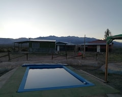 Hotel Cabaña Los Nogales (Uspallata, Argentina)