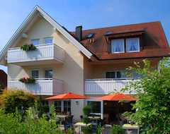 Khách sạn Hotel Im Winkel (Langenargen, Đức)