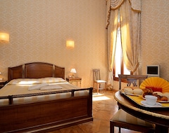 Hotelli Dimora Al Doge Beato Vista Canale (Venetsia, Italia)