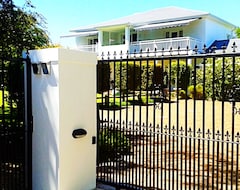 Hotel No.10 Caledon Street Guest House (George, South Africa)