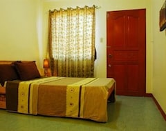 Otel Hive Manila Guesthouse (Bacoor City, Filipinler)