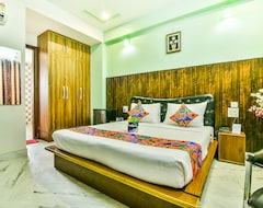 Hotel FabExpress Heavens Stay Medanta Hospital (Gurgaon, Indija)