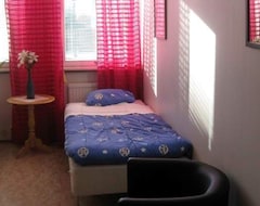 Hostel Drottninggatans Vandrarhem (Karlskrona, İsveç)