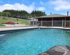 Tüm Ev/Apart Daire Stunning House For A Relaxing Holiday With Swimming Pool In Helensville (Helensville, Yeni Zelanda)