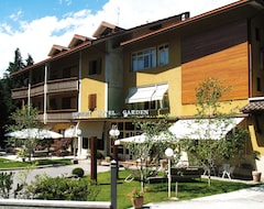 Khách sạn Hotel Garden (Fino del Monte, Ý)