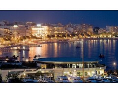 Khách sạn Boite d'Amour (Cannes, Pháp)