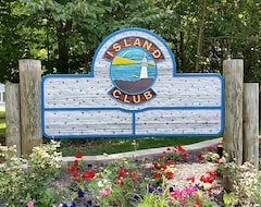 Khách sạn Island Club Rentals (Put-in-Bay, Hoa Kỳ)