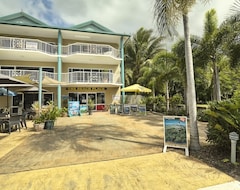 Otel The Beach Place (Cairns, Avustralya)