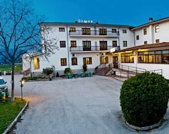 Hotelli Paradiso (Aielli, Italia)
