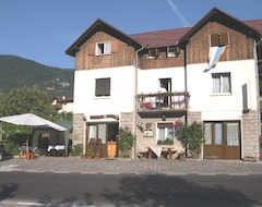 Khách sạn Alpino (Cavedago, Ý)