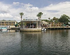 Khách sạn The Port Hotel and Marina (Crystal River, Hoa Kỳ)