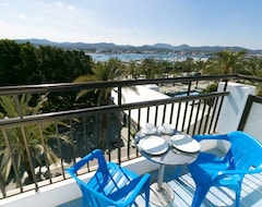 Hotel The Blue Apartments by Ibiza Feeling (Velilla de San Antonio, Španjolska)
